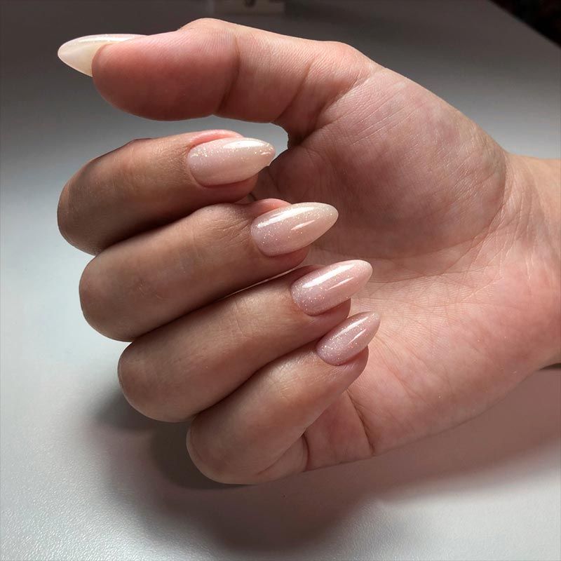 Schöne Fingernägel